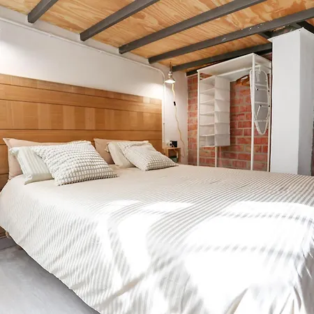 Apartment Cross *